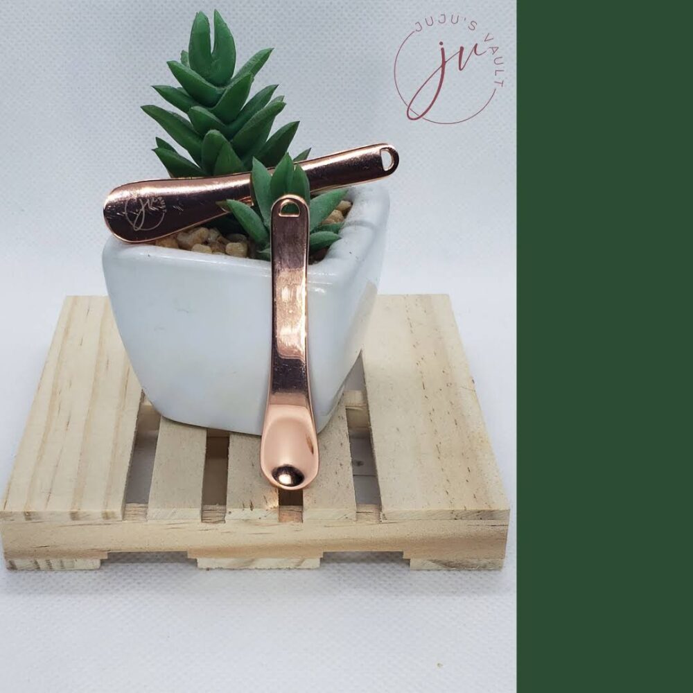 Cosmetic spoon